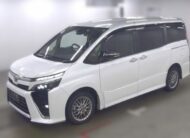 TOYOTA VOXY HYBRID YEAR 2020