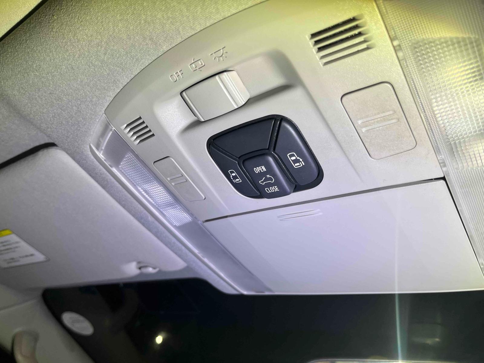 TOYOTA ALPHARD 2014 PETROL AUTOMATIC