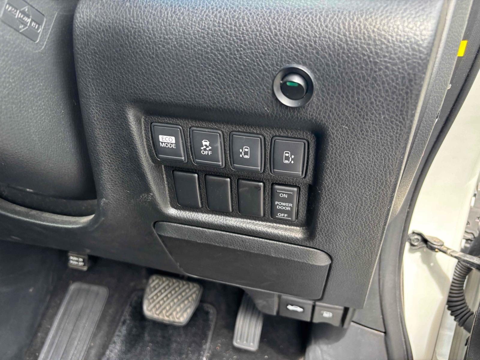 NISSAN ELGRAND HIGHWAY STAR 2012 PETROL AUTOMATIC