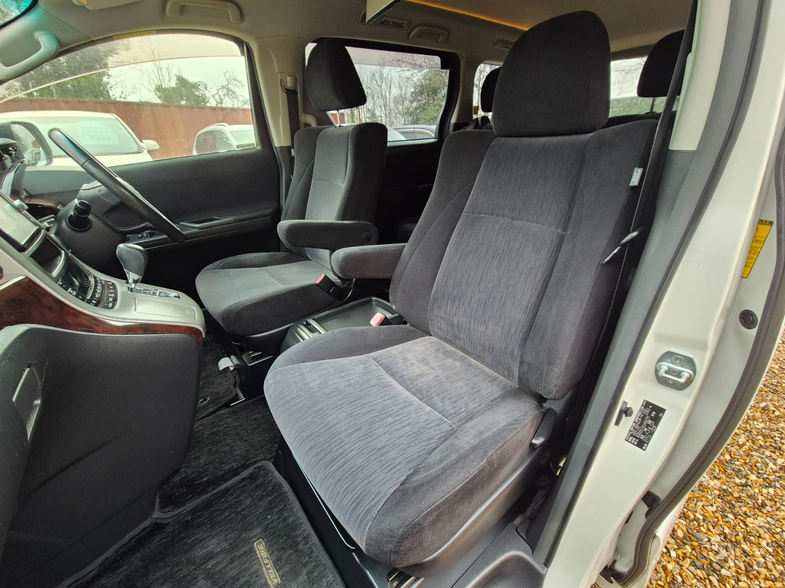 TOYOTA ALPHARD 2012 PETROL AUTOMATIC
