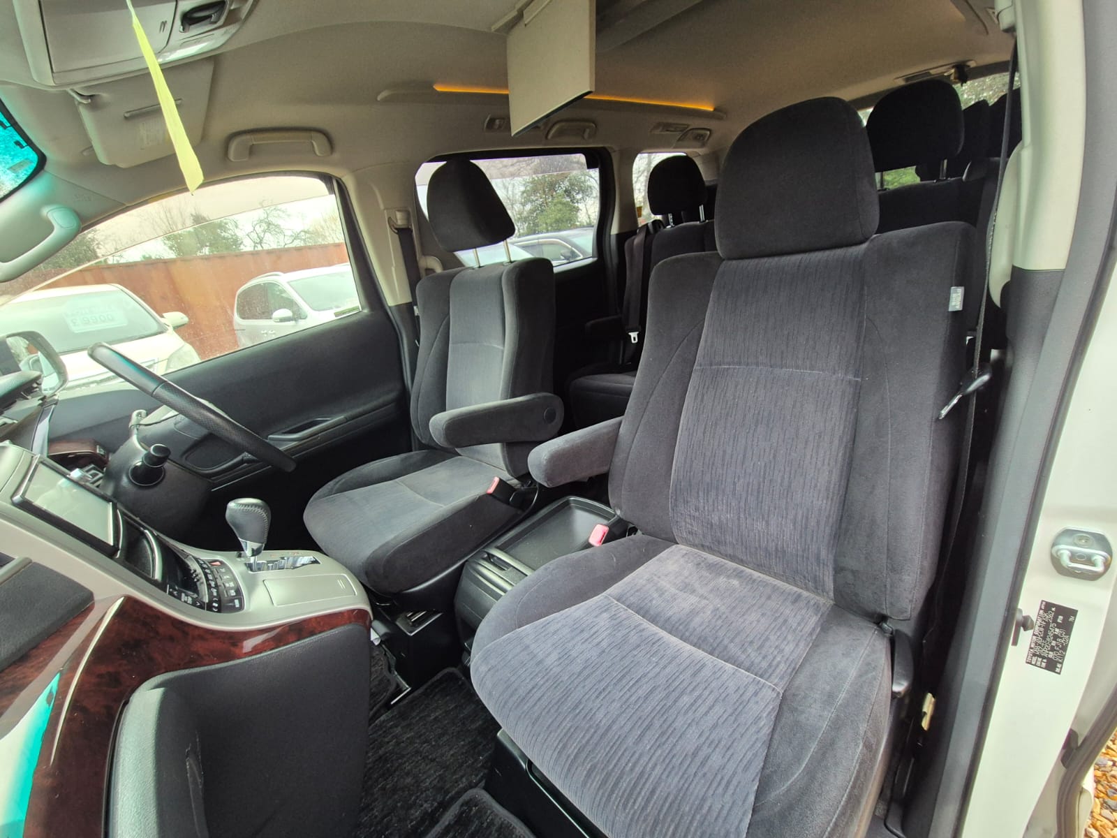 TOYOTA ALPHARD 2012 PETROL AUTOMATIC