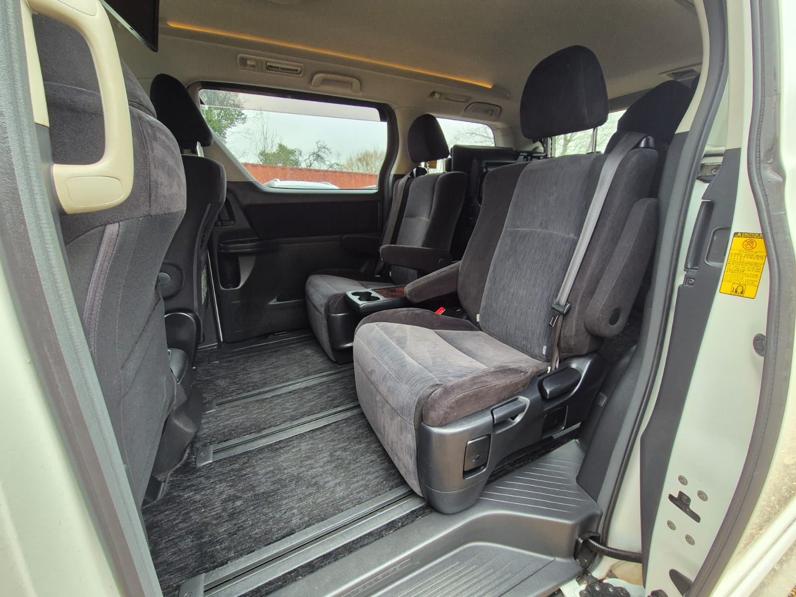TOYOTA ALPHARD 2012 PETROL AUTOMATIC