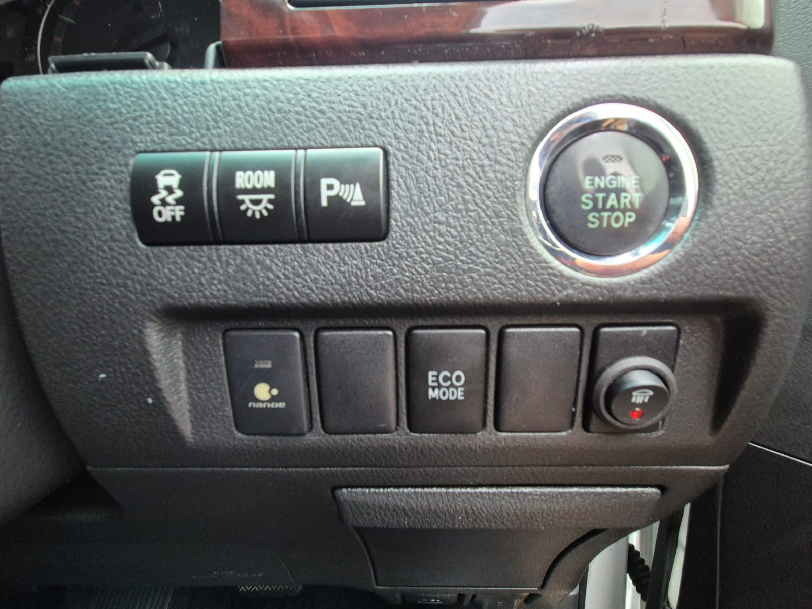 TOYOTA ALPHARD 2012 PETROL AUTOMATIC