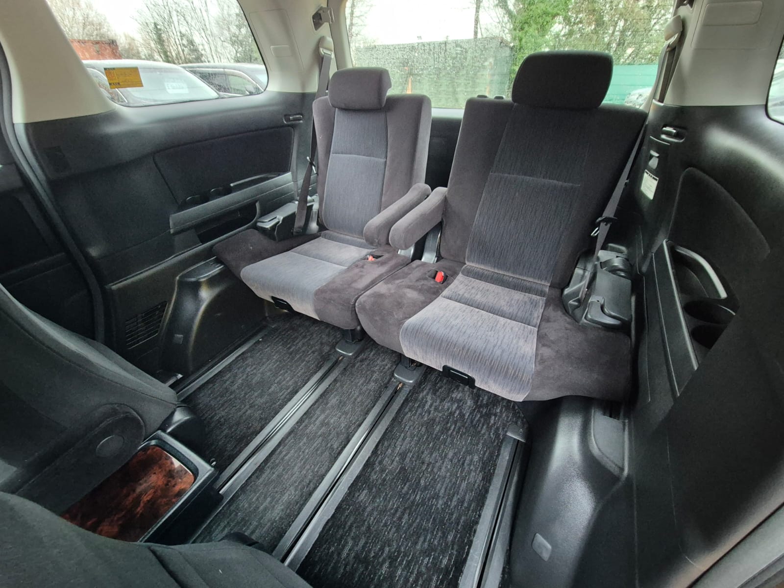 TOYOTA ALPHARD 2012 PETROL AUTOMATIC
