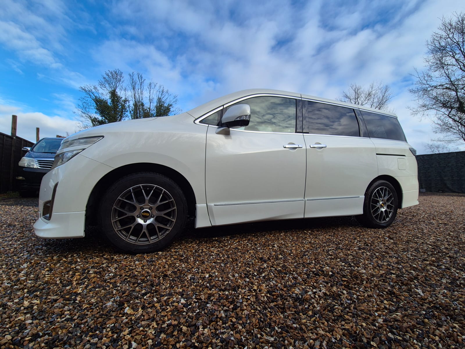 NISSAN ELGRAND HIGHWAY STAR 2012