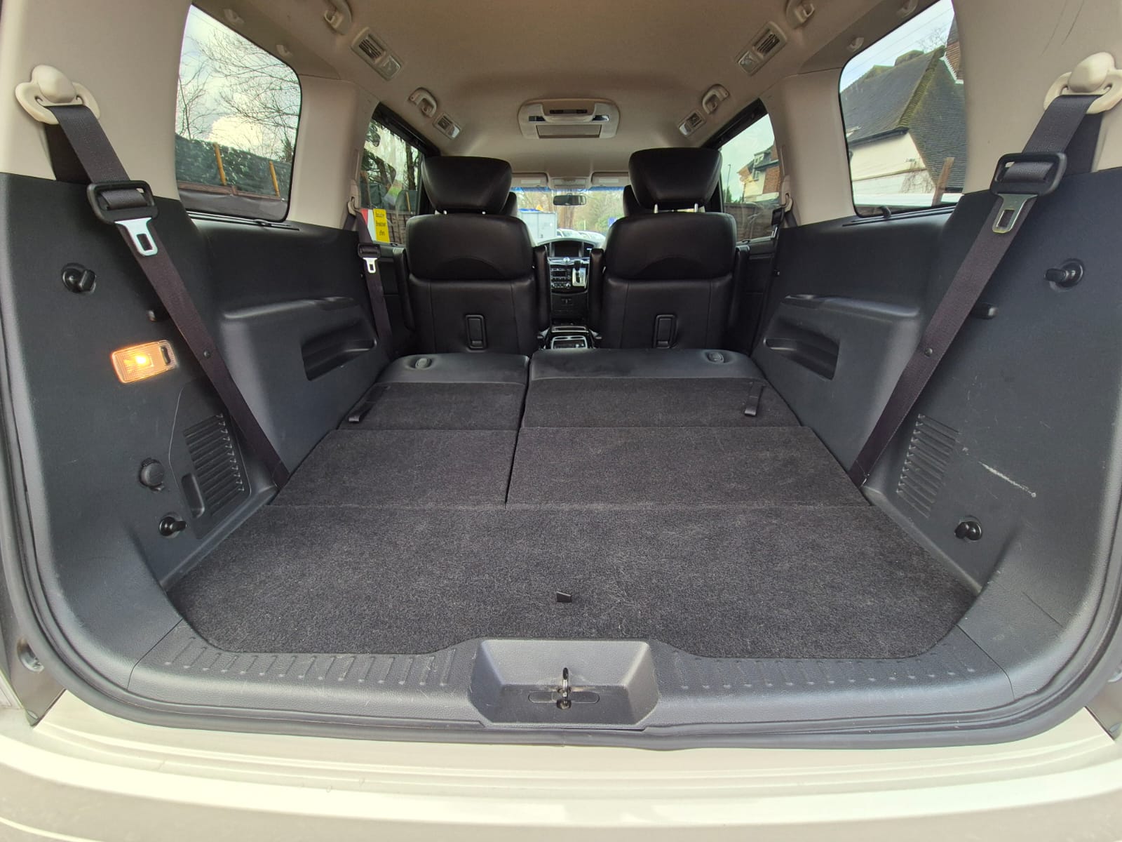 NISSAN ELGRAND HIGHWAY STAR 2012