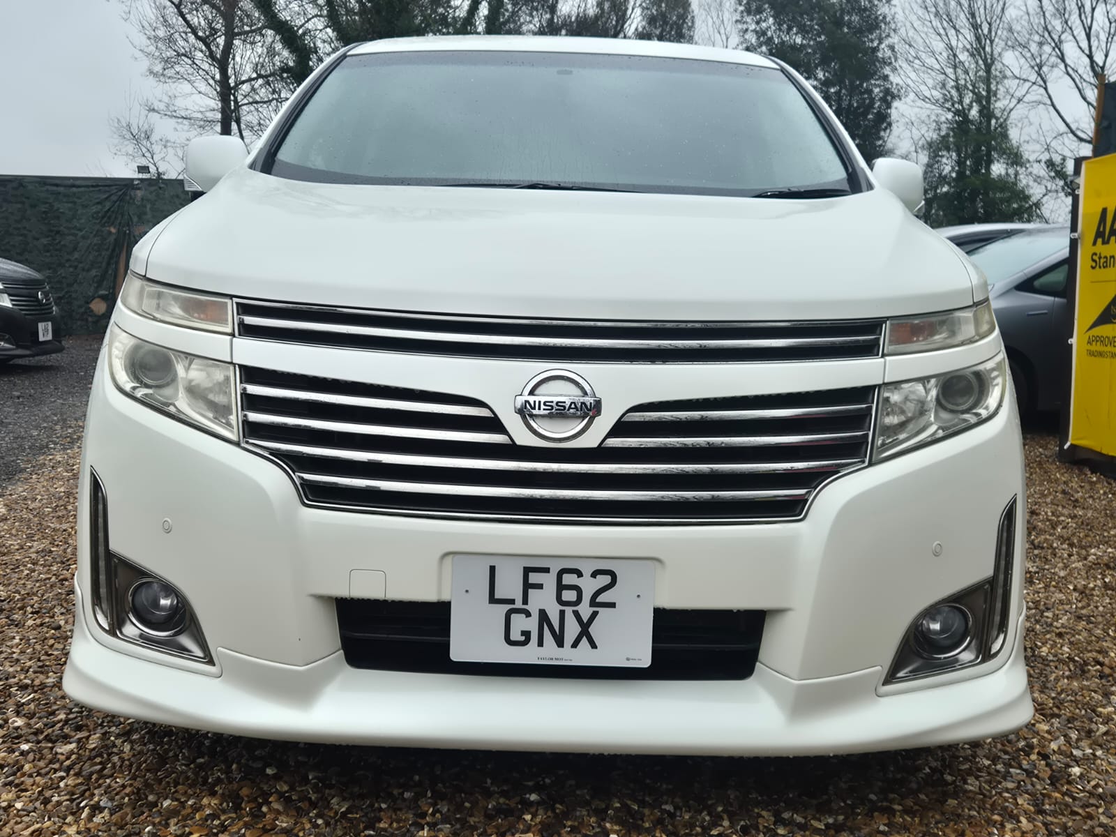 NISSAN ELGRAND HIGHWAY STAR 2012