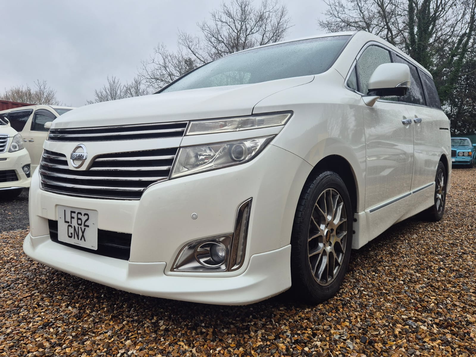 NISSAN ELGRAND HIGHWAY STAR 2012