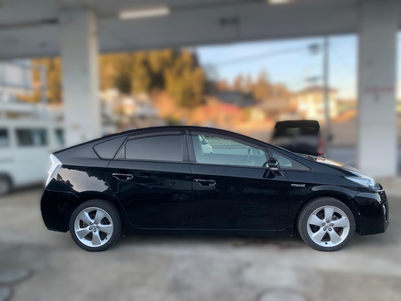 TOYOTA PRIUS HYBRID YEAR 2010 LOW MILEAGE