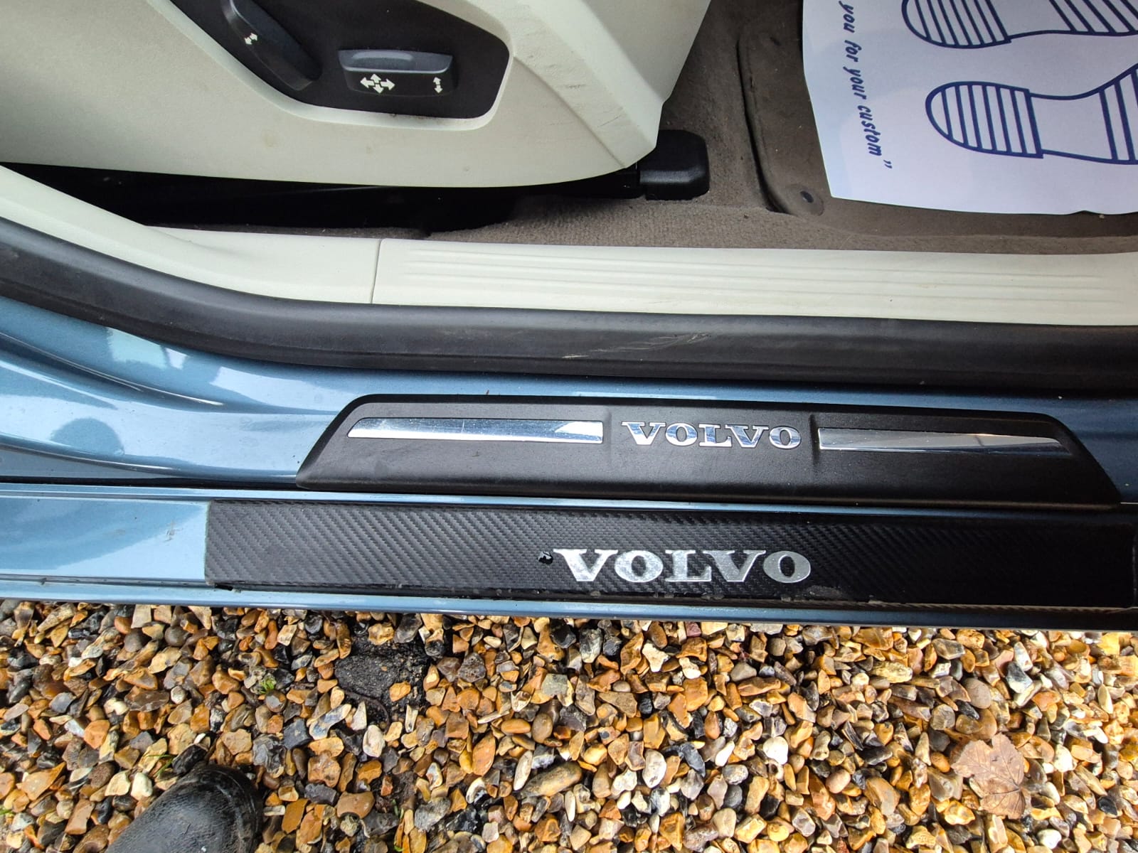 VOLVO V40 PETROL AUTOMATIC YEAR 2013