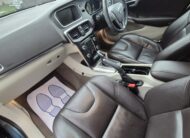 VOLVO V40 PETROL AUTOMATIC YEAR 2013