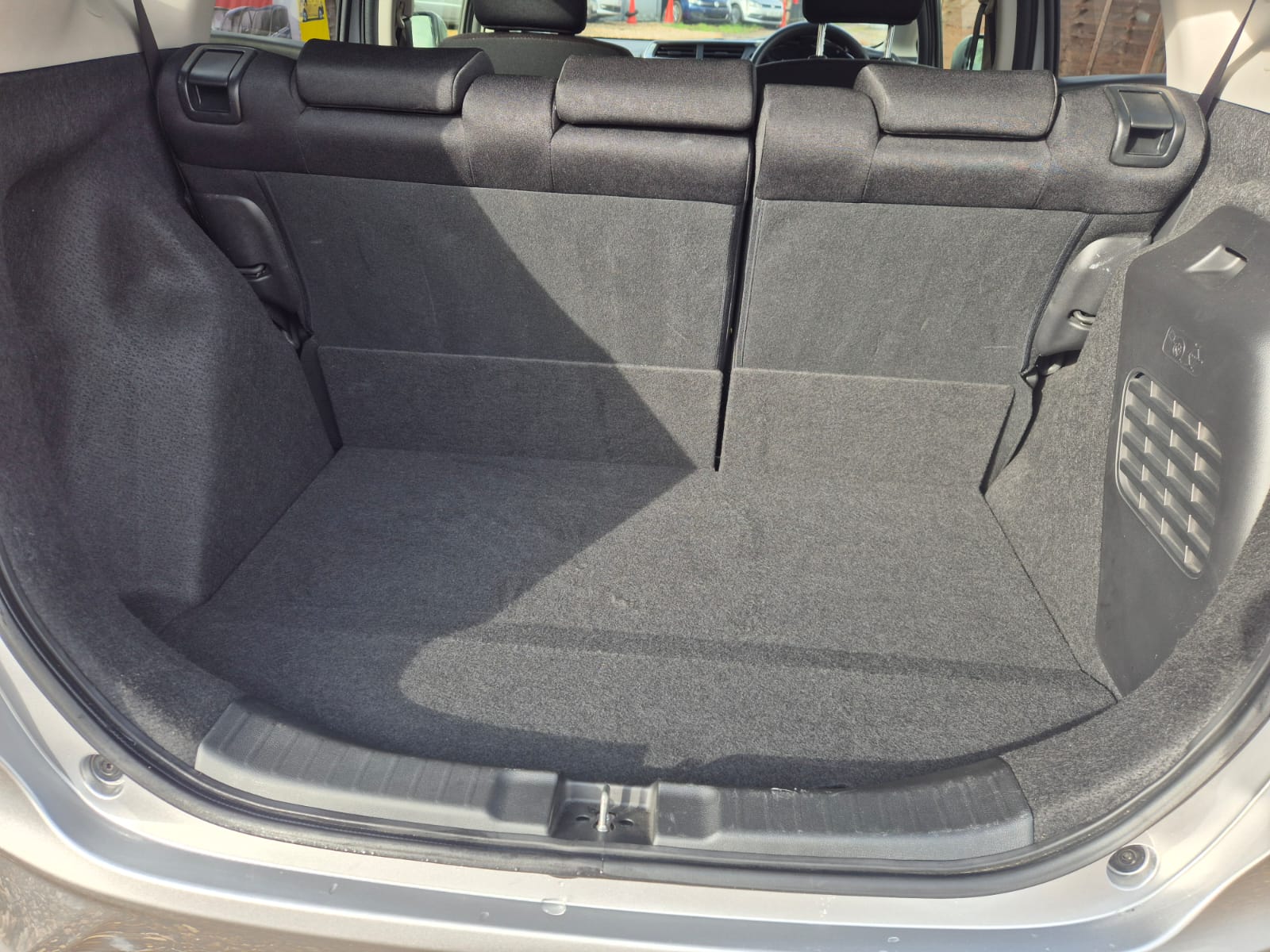 HONDA JAZZ HYBRID 2014