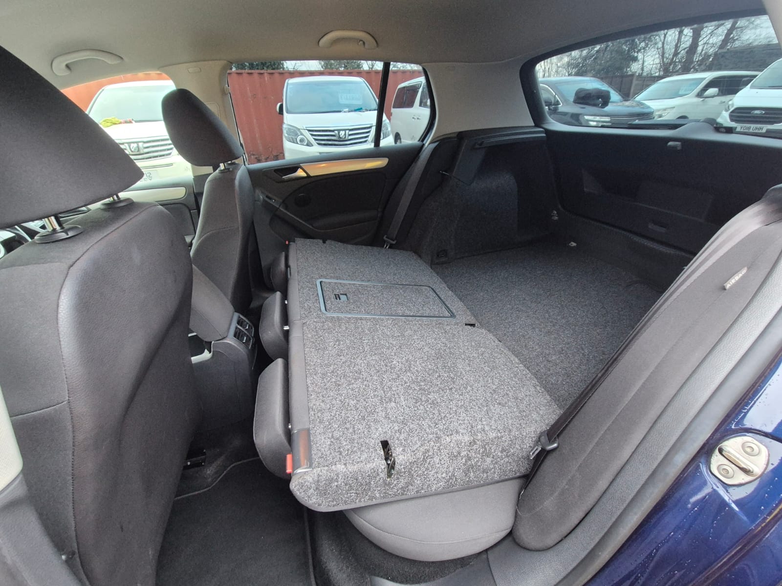 VOLKSWAGEN GOLF 2012 AUTOMATIC PETROL