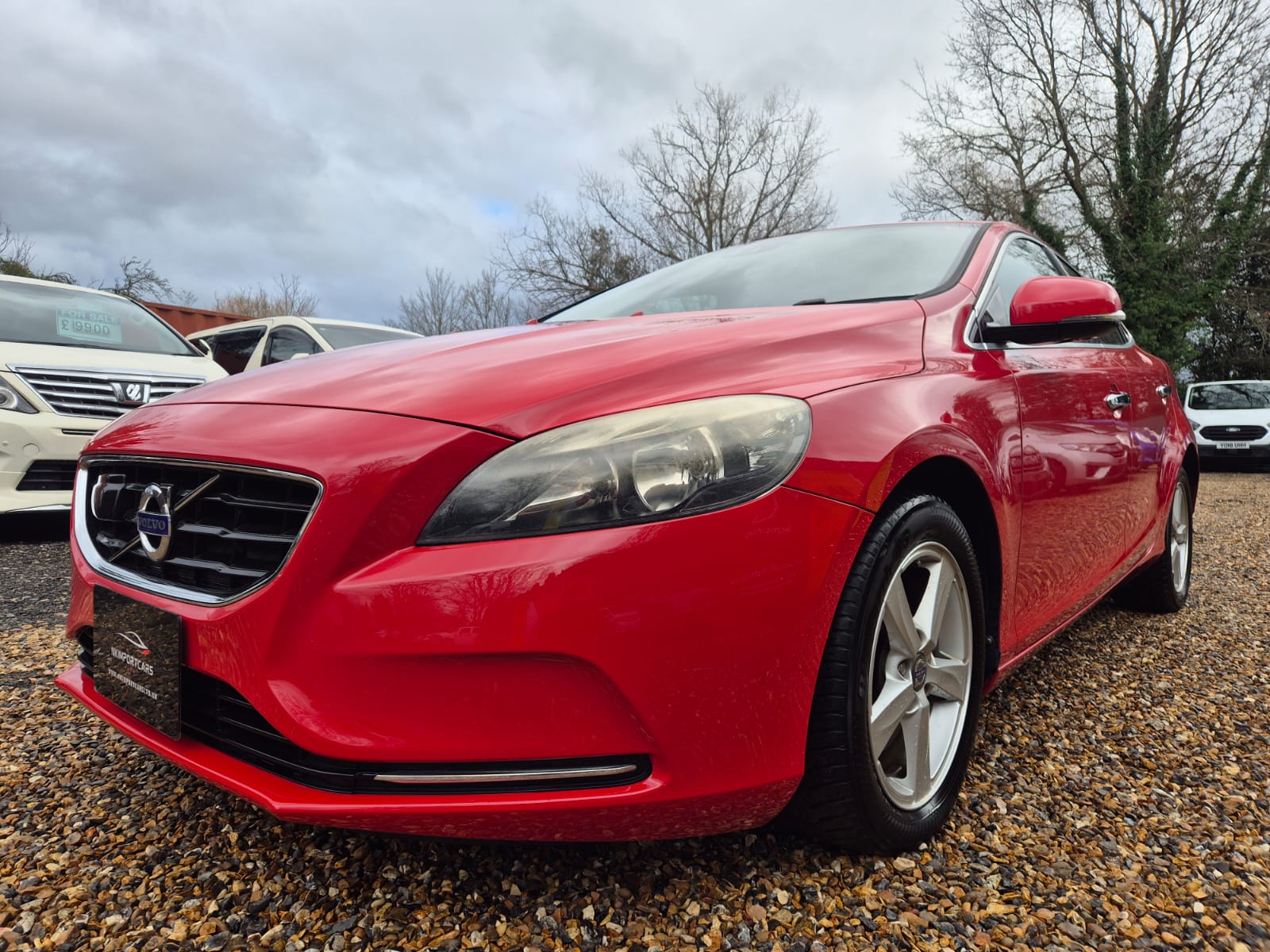 VOLVO V40 PETROL AUTOMATIC 2014