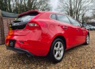 VOLVO V40 PETROL AUTOMATIC 2014