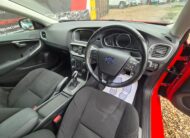 VOLVO V40 PETROL AUTOMATIC 2014
