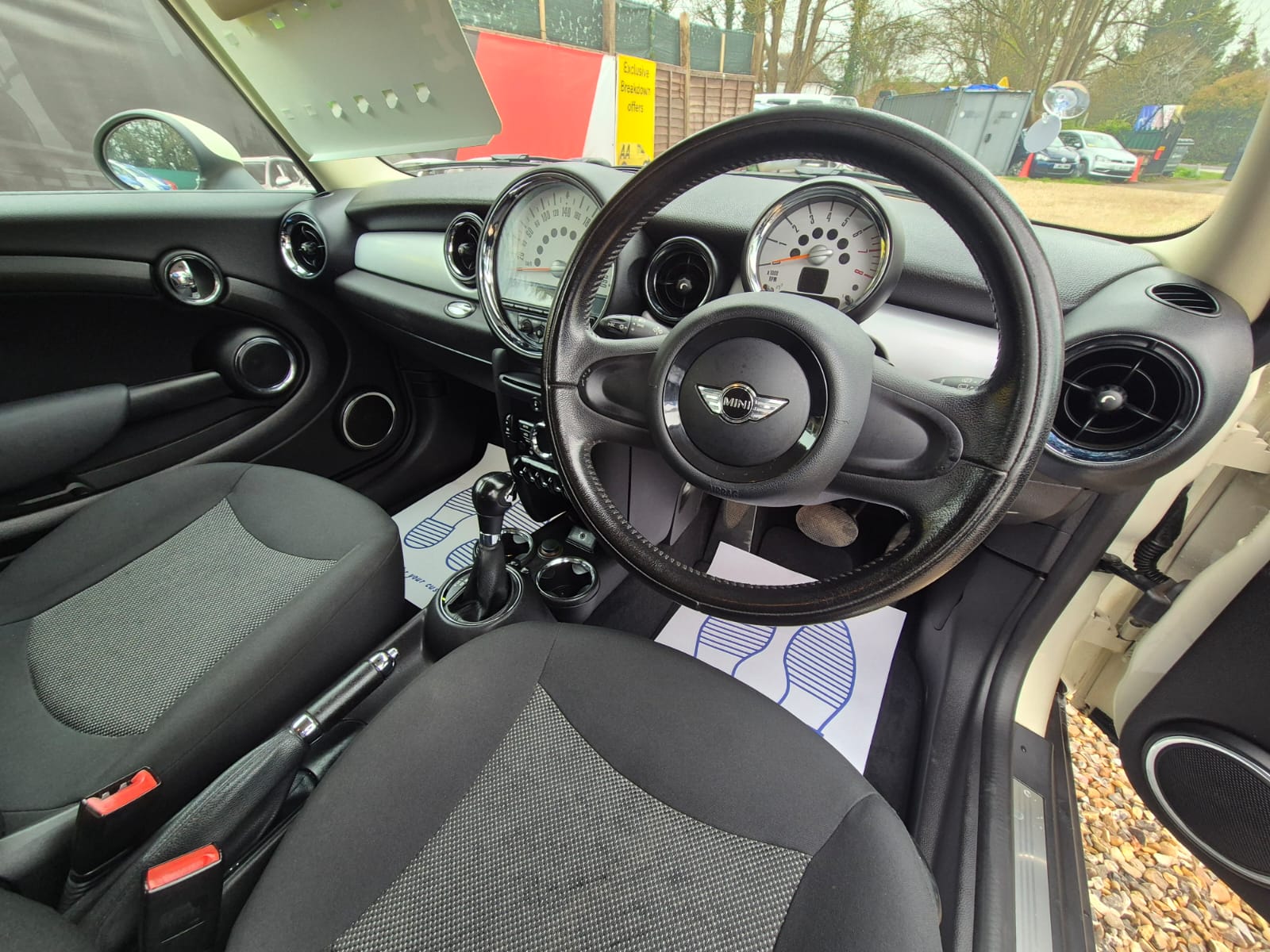 MINI COOPER PETROL AUTOMATIC 2012 ENGINE1590cc