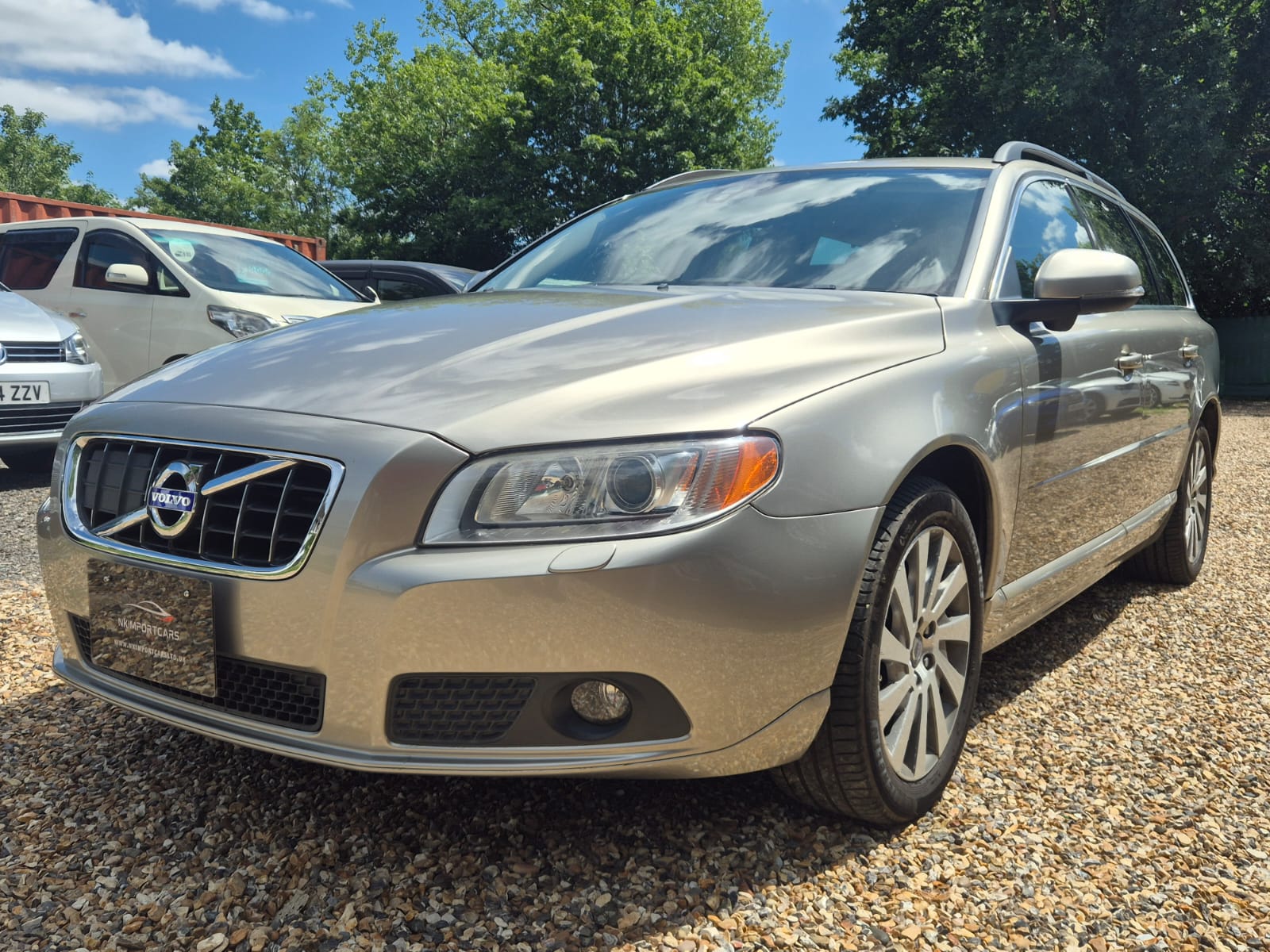 Volvo V70 2.0 T5 R-Design Estate 5dr Petrol Powershift Euro 5 Ulez Free