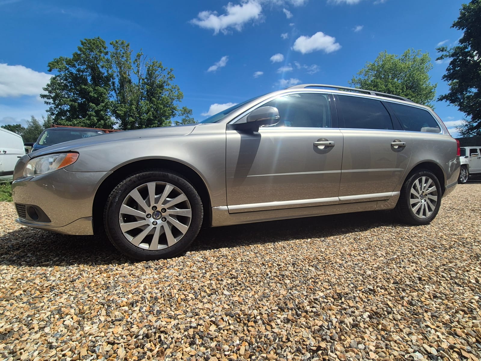 Volvo V70 2.0 T5 R-Design Estate 5dr Petrol Powershift Euro 5 Ulez Free