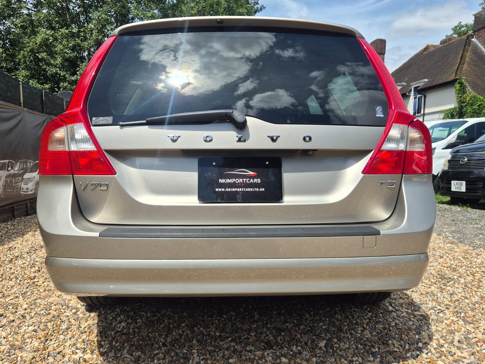 Volvo V70 2.0 T5 R-Design Estate 5dr Petrol Powershift Euro 5 Ulez Free
