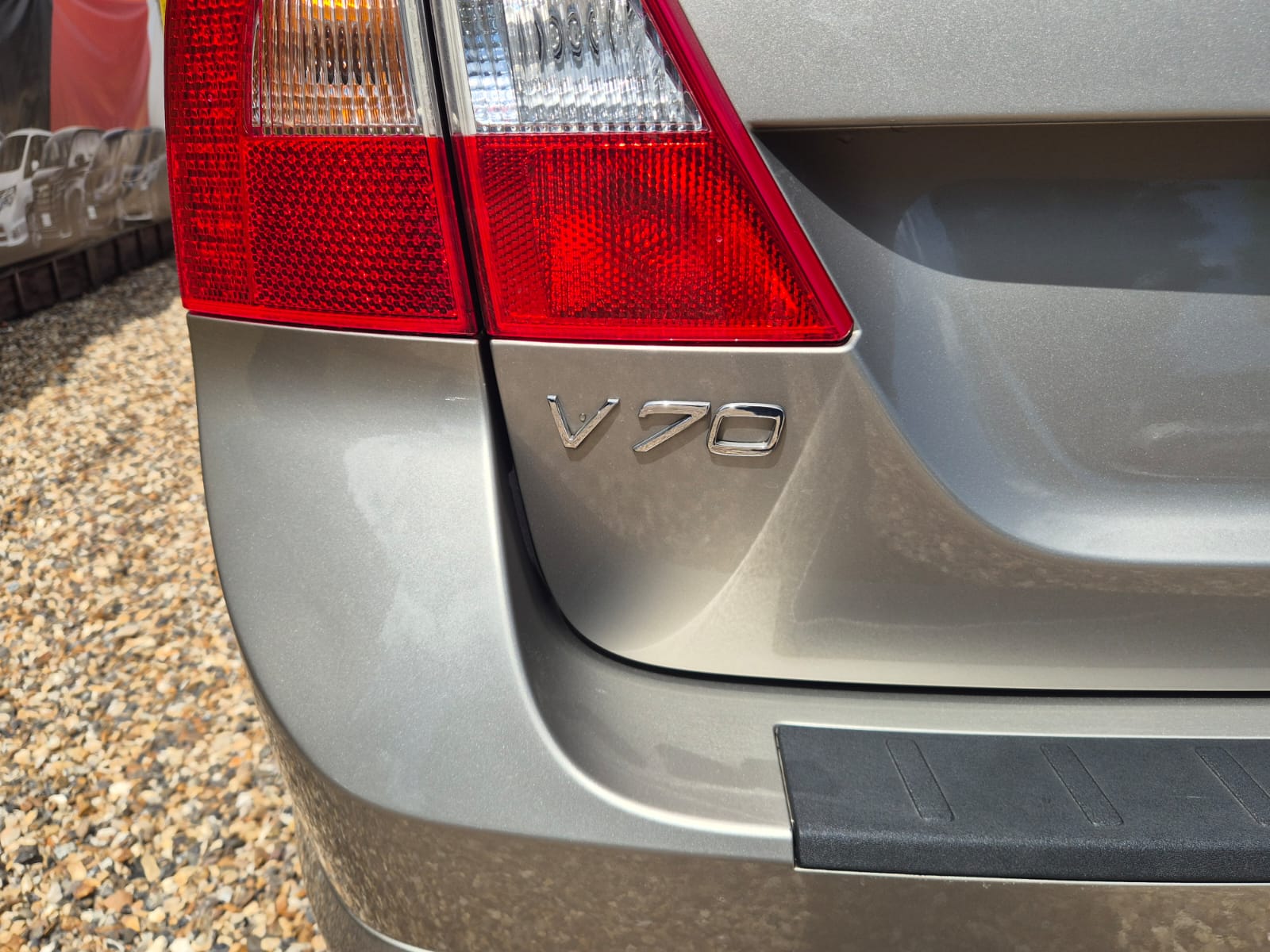 Volvo V70 2.0 T5 R-Design Estate 5dr Petrol Powershift Euro 5 Ulez Free
