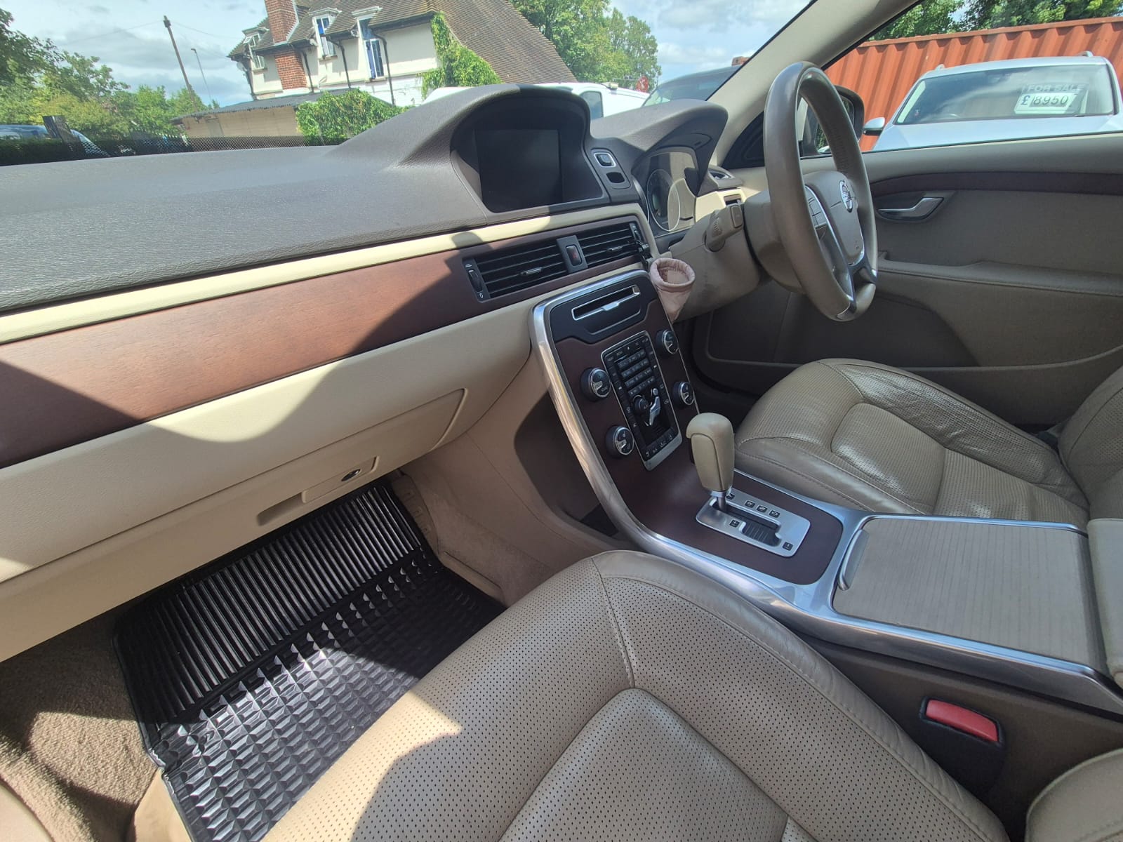 Volvo V70 2.0 T5 R-Design Estate 5dr Petrol Powershift Euro 5 Ulez Free