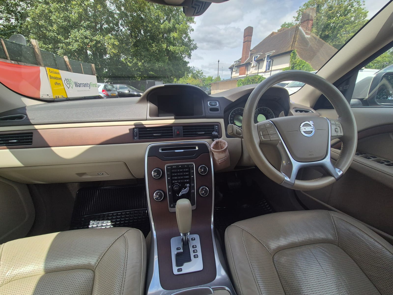 Volvo V70 2.0 T5 R-Design Estate 5dr Petrol Powershift Euro 5 Ulez Free