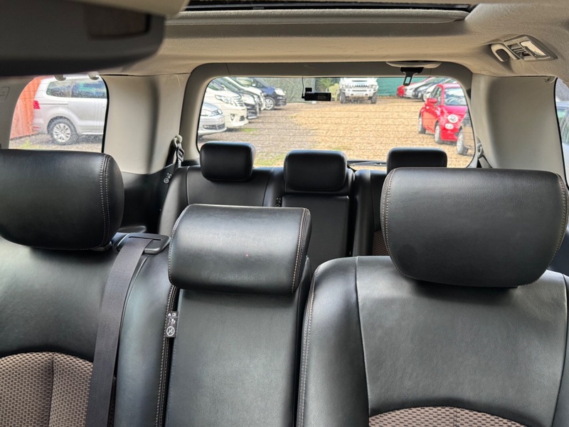 2013 Nissan Elgrand Highway star
