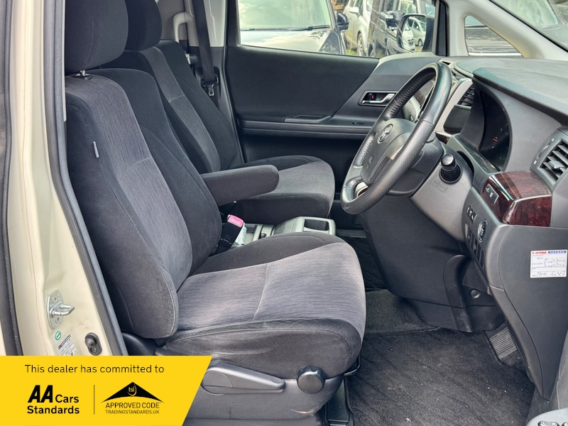2012 Toyota Alphard