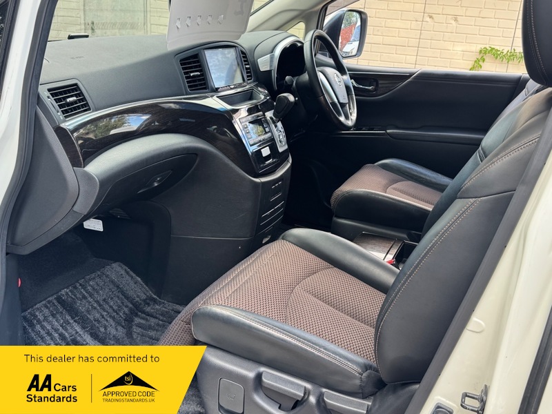 2013 Nissan Elgrand Highway star