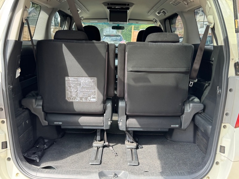 2012 Toyota Alphard