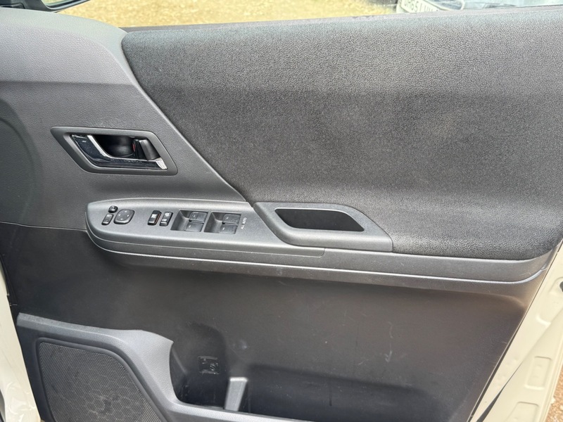 2012 Toyota Alphard