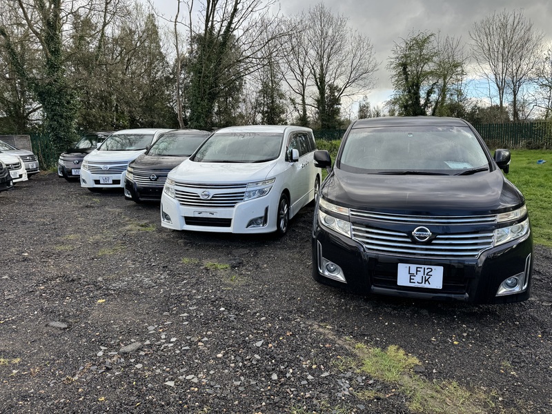 2013 Nissan Elgrand Highway star