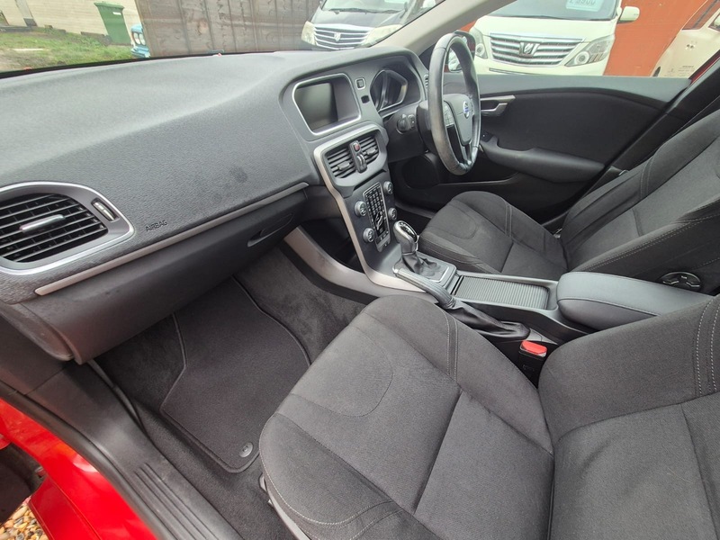 2014 Volvo V40