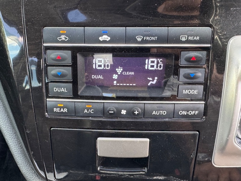 2013 Nissan Elgrand Highway star