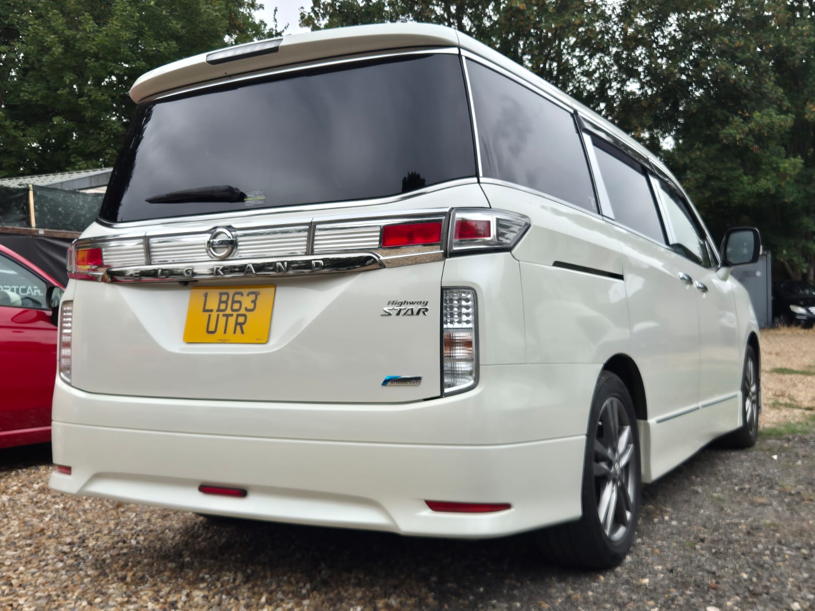 NISSAN ELGRAND HIGHWAY STAR 2013 SUNROOF