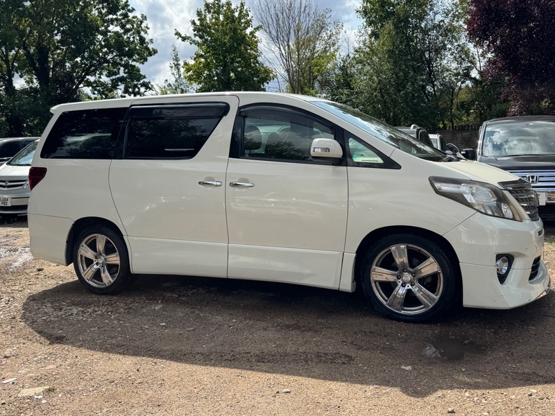 2012 Toyota Alphard