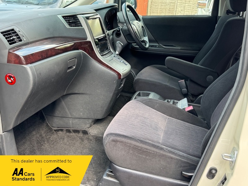 2012 Toyota Alphard