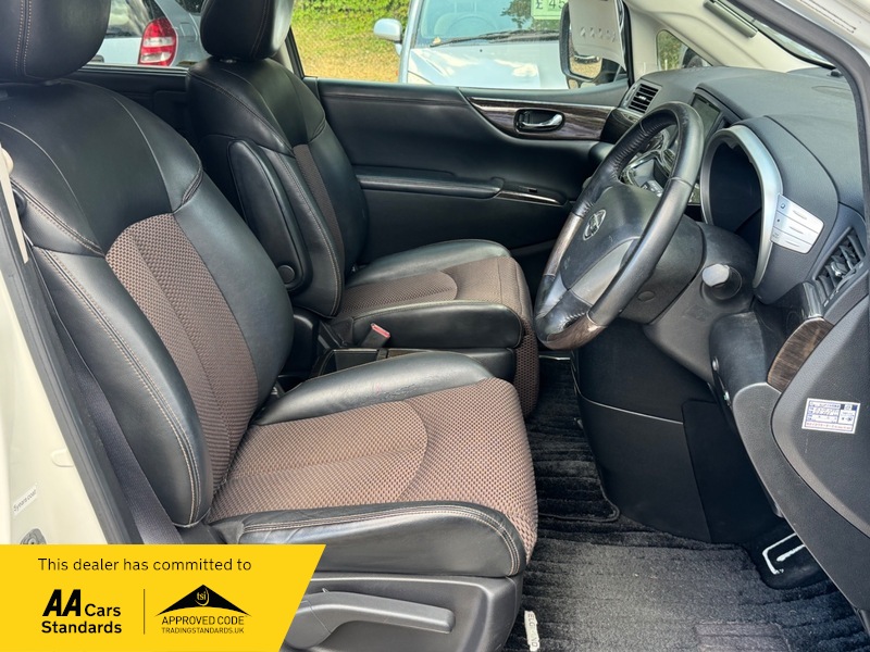 2013 Nissan Elgrand Highway star